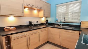 Fridge, dishwasher, electric kettle, toaster