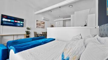 1 dormitorio, escritorio, tabla de planchar con plancha y wifi gratis