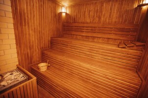 Un sauna, baño turco, masajes suecos, masajes deportivos, masajes