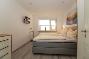 2 Schlafzimmer, Reisekinderbett, kostenloses WLAN
