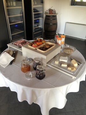 Desayuno buffet incluido todos los días