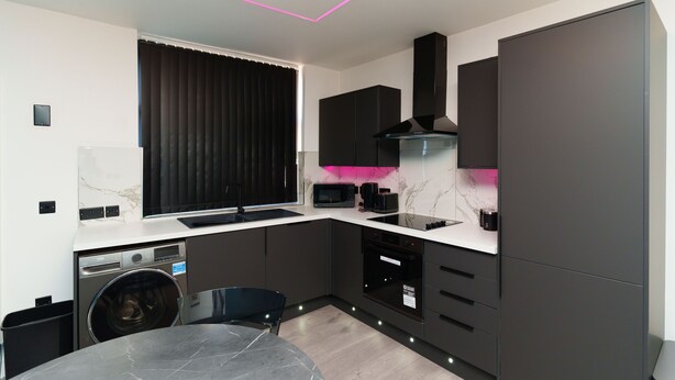 สแตนดาร์ดอพาร์ทเมนท์, ห้องน้ำในตัว (2 bedroom - Sleeps 5) | ครัวส่วนกลาง