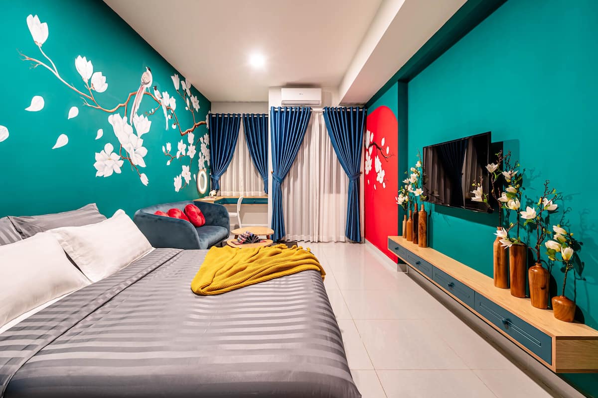 STUDIO Apartment with Balcony | 2 sovrum, sängtillbehör av högsta kvalitet och skrivbord