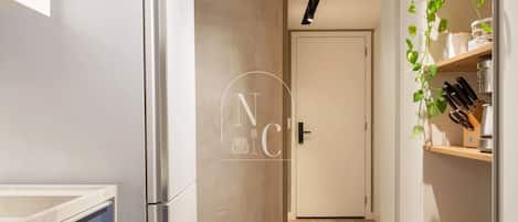 デラックス スタジオ | 内装