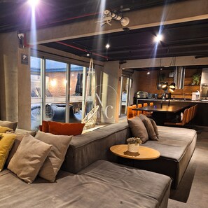 TV - RioDowntown Hub by RNC Flats (Rio de Janeiro)