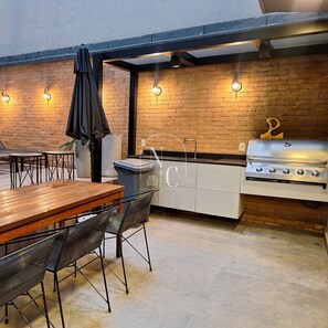 Tempat makan luar