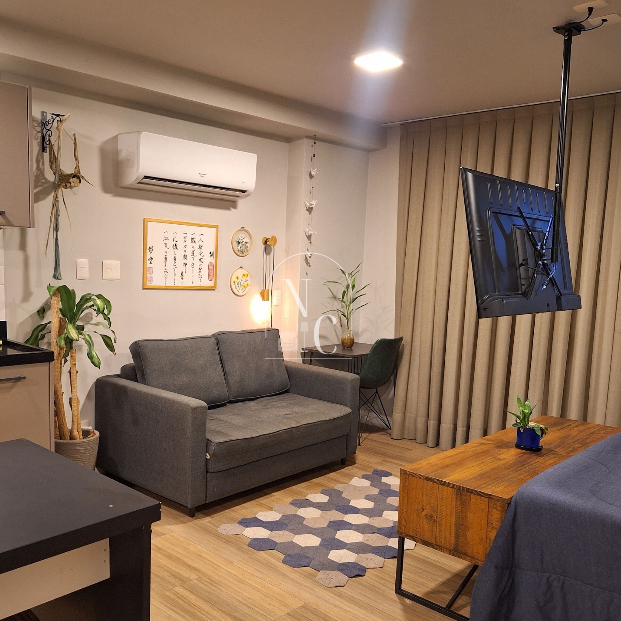 อพาร์ทเมนท์ | บริเวณนั่งเล่น | ทีวี