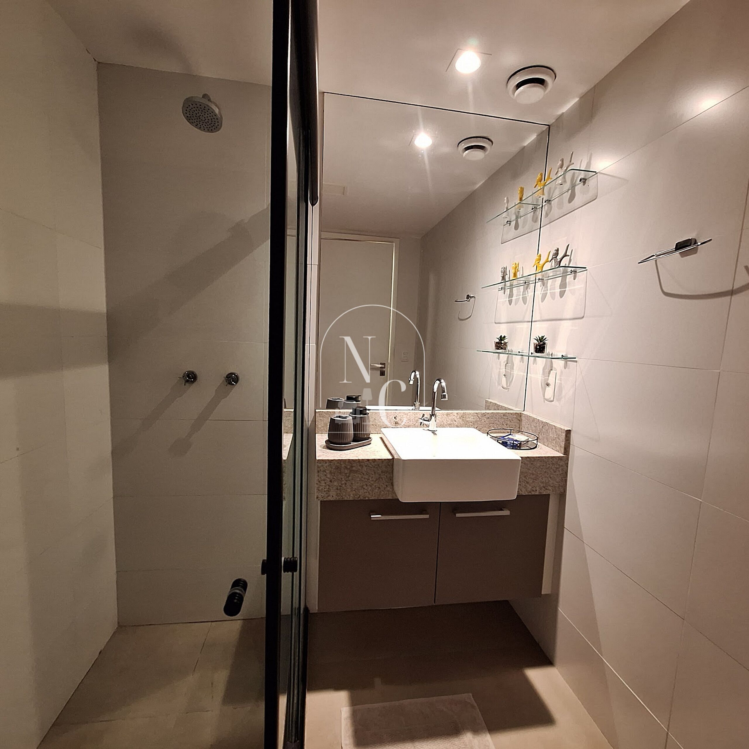 อพาร์ทเมนท์ | ห้องน้ำ | ของใช้ในห้องน้ำฟรี