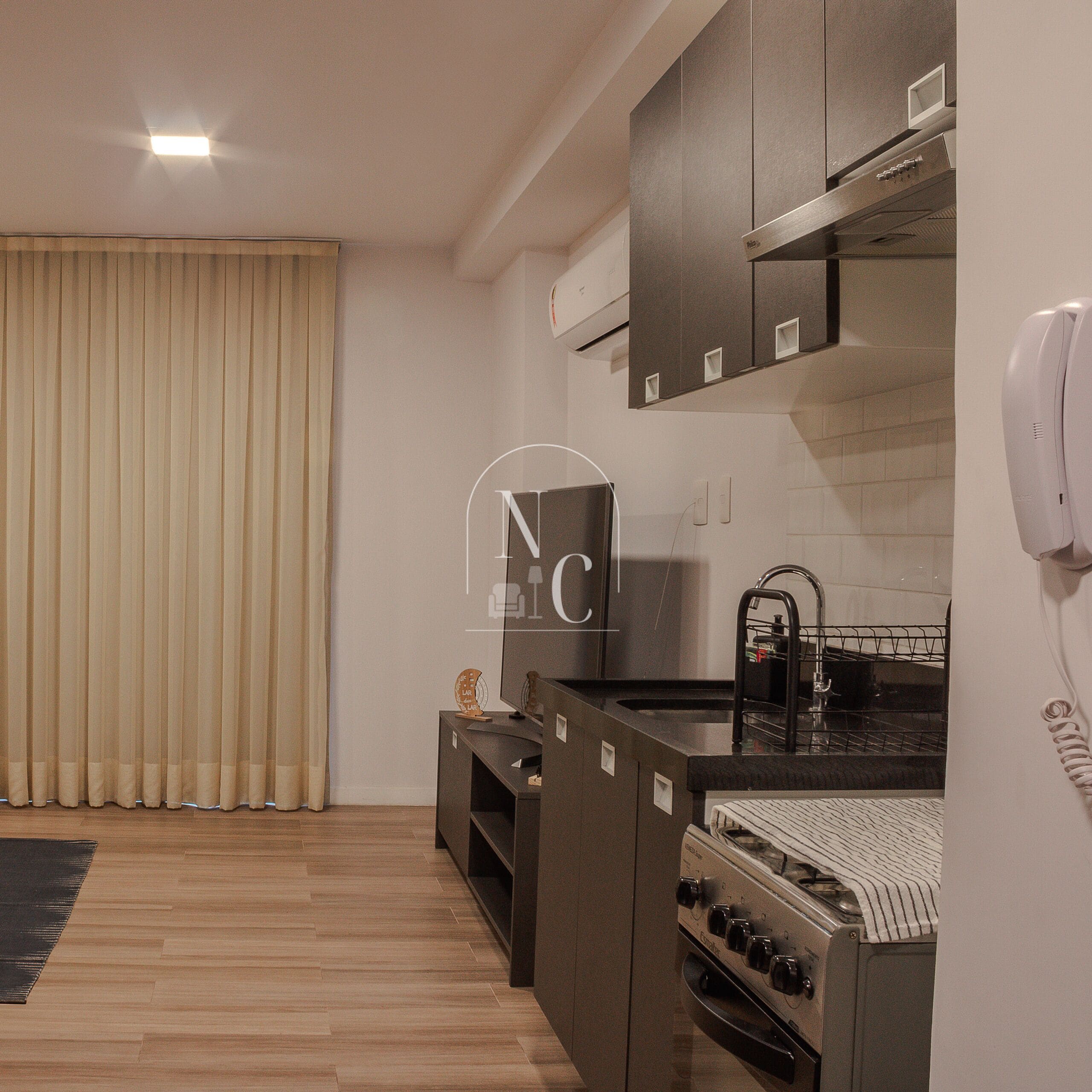 Studio – business | Eget kjøkken | Kjøleskap, kjøkkenutstyr og rengjøringsutstyr