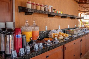 Free daily buffet breakfast