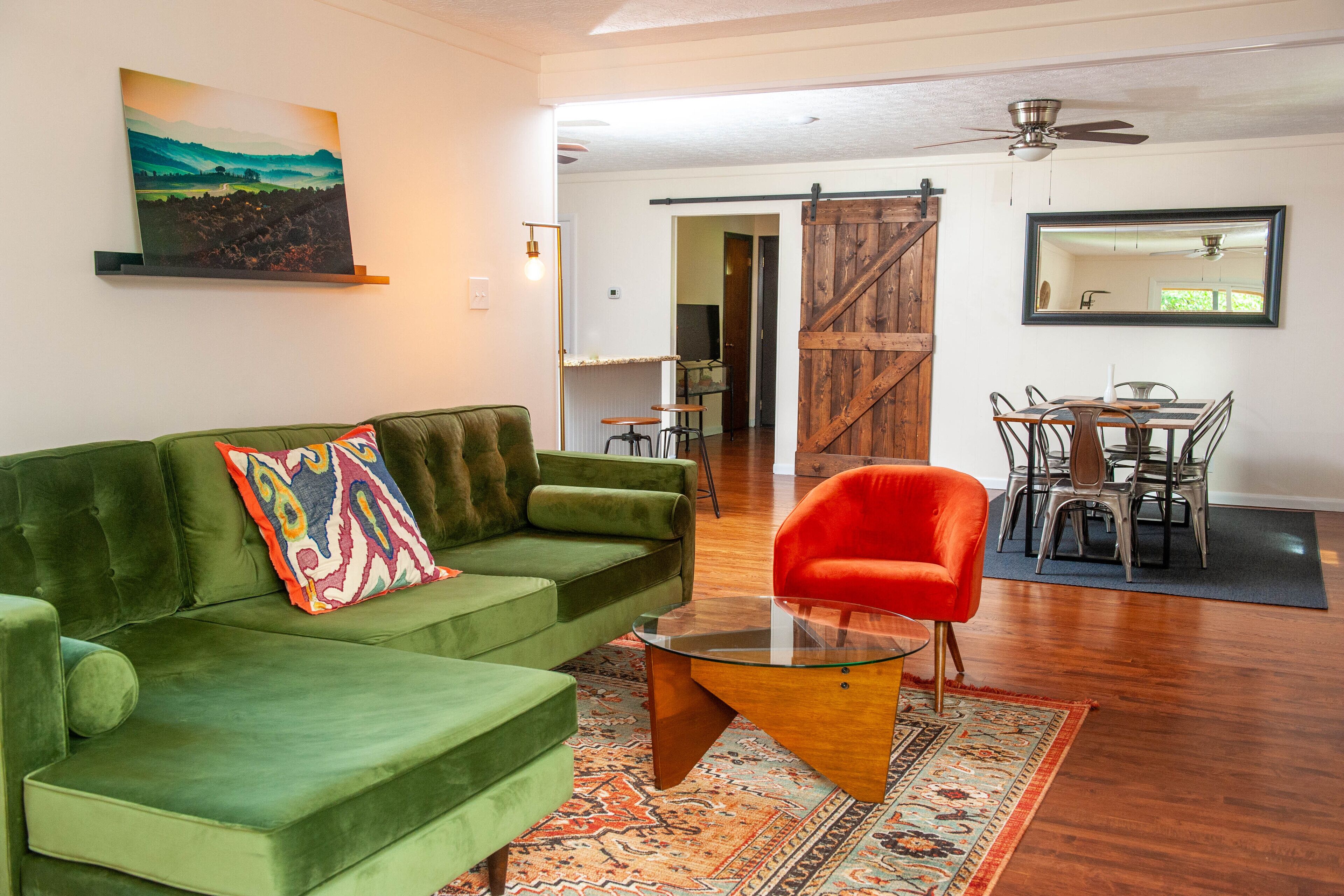 Smart TV, books, music library, stereo