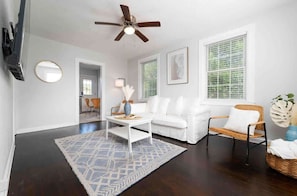 TV, offices - ~Beach Haven~ Walk to the beach! (Neptune Beach)