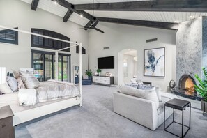 6 Schlafzimmer, Bügeleisen/Bügelbrett, Reisekinderbett, kostenloses WLAN
