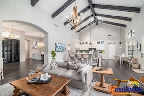 Smart TV, fireplace, music library, stereo