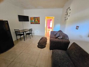 Smart TV - 1BR/1BA Tropical Escape Near Ocho Rios (Tower Isle)