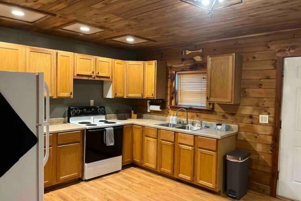 Frigorífic, microones, forn i placa de cuina