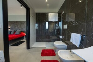 Haartrockner, Handtücher