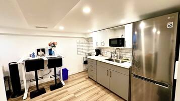 Fridge, microwave, coffee/tea maker, electric kettle