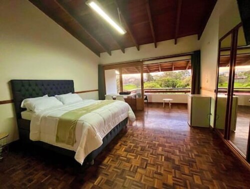 Essencia Urbana: Casa Premium 7H, Jardín and Diversion