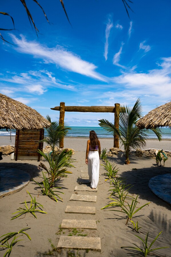 Beach - Hotel Boutique Sobre la Playa (San Bernardo Del Viento)