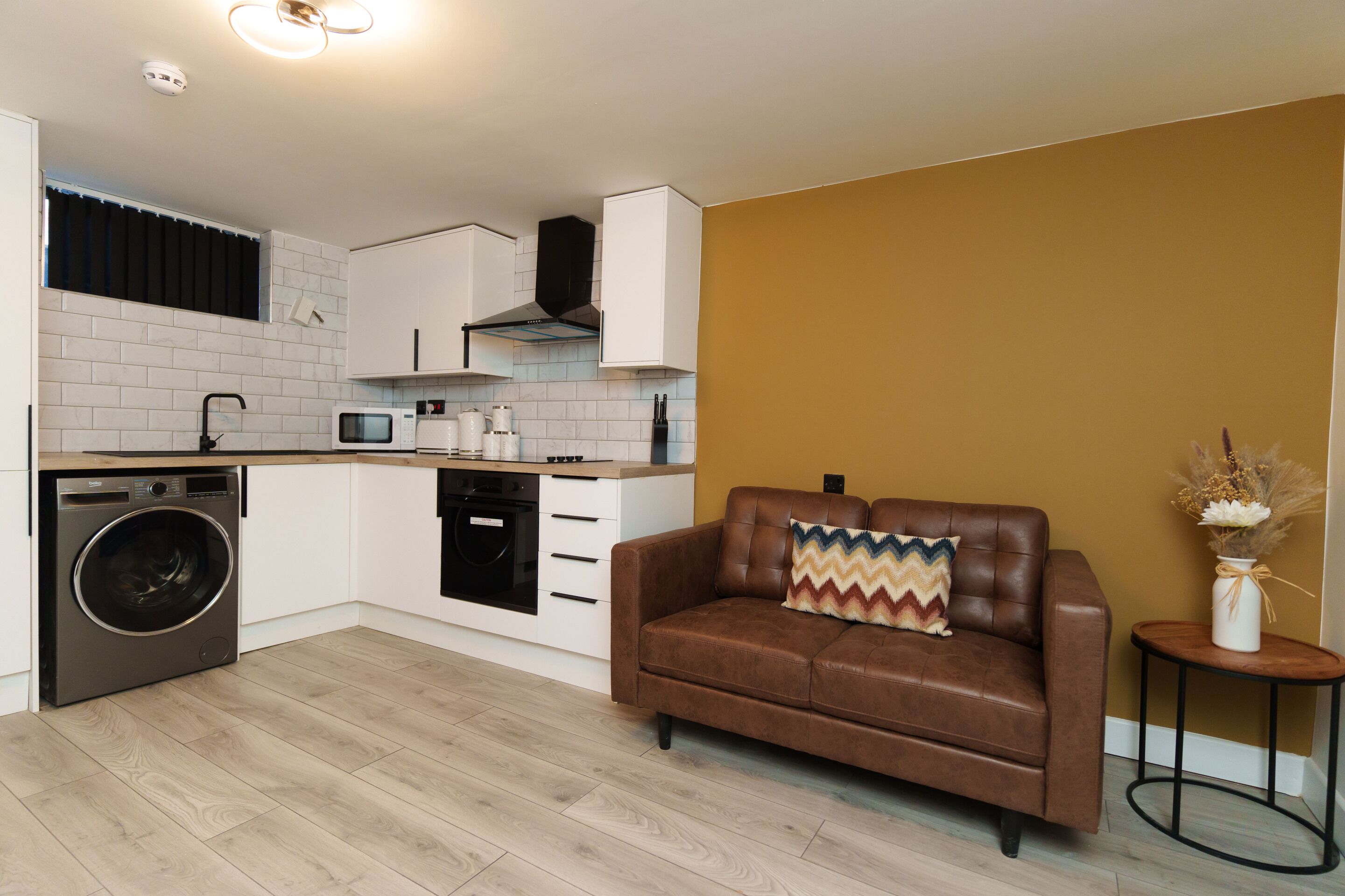 Superior Apartment, Ensuite (1 Bed Apartment Sleeps 4) | Lounge