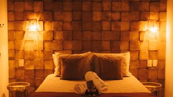 Standard Chalet | 1 bedroom, in-room safe, blackout curtains, iron/ironing board