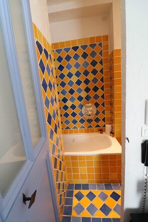 Hair dryer, towels
