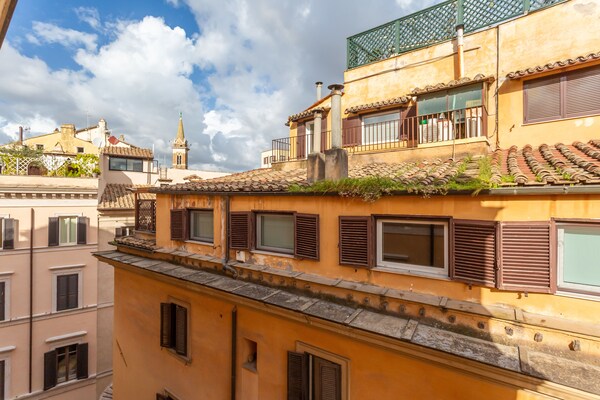 Daplace - La Mongolfiera Rooms In Navona - Rome