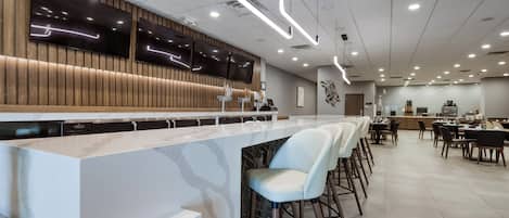 Bar (in der Unterkunft)