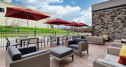 Holiday Inn Nashville Airport by IHG