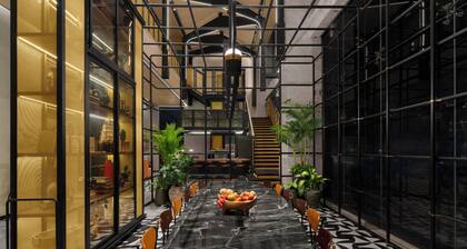 Hotel Indigo Saigon The City by IHG