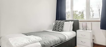 3 Bedroom Home With 2 Bathrooms & Free Parking