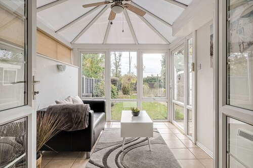 Willow House by Our Home Short Stays