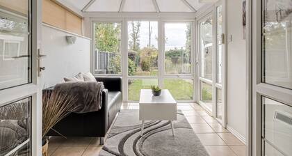 Willow House by Our Home Short Stays