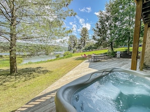 تناول الطعام بالخارج