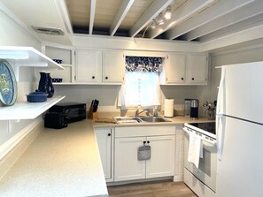 Fridge, microwave, oven, coffee/tea maker