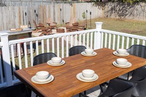 Outdoor dining - 10min to Ocean View: BBQ - Volleyball - Fire pit (Norfolk)