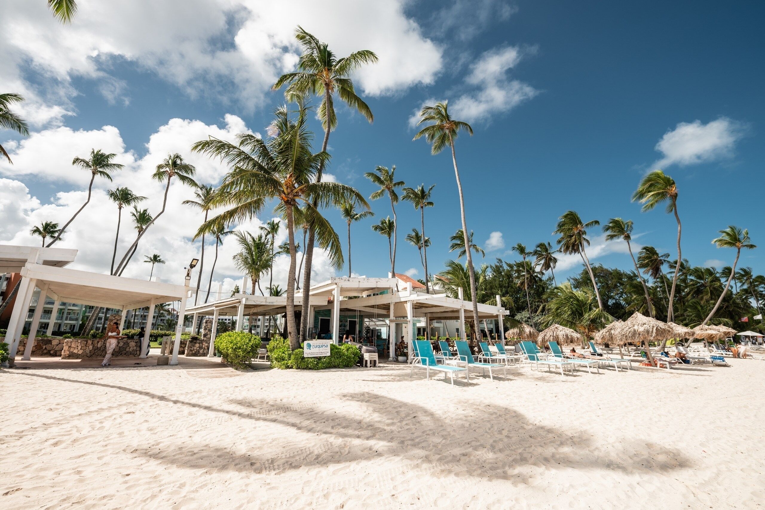På stranden og strandhåndklær
