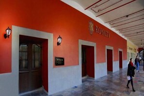 مكان جذب سياحي