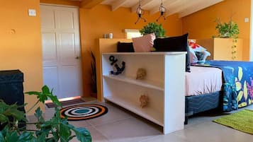 Villa | 2 bedrooms, iron/ironing board, free WiFi, bed sheets