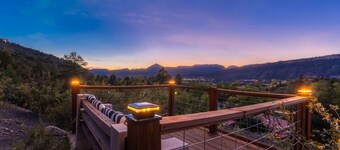 Luxury Durango Retreat, 5 Min to Downtown, Hot Tub, Views, Games, Pets Welcome!