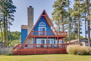 Exterior - Beachy Maryland A-Frame: Steps to Chesapeake Bay! (Scotland)