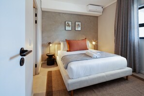 1 bedroom, iron/ironing board, WiFi, bed sheets - Umhlanga Ridge l Pool l Aircon (Umhlanga)