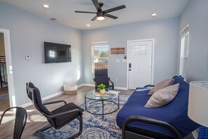 House (4 Bedrooms) | Living area | TV - Downtown Dream Home Spacious 4br/2ba Sleeps 12! (San Antonio)