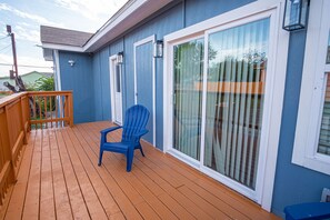 House (4 Bedrooms) | Terrace/patio