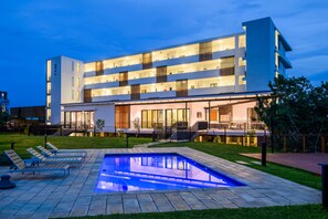 Exterior - Tyne Penthouse l 180 Degree Ocean Views l Inverter (Umhlanga)