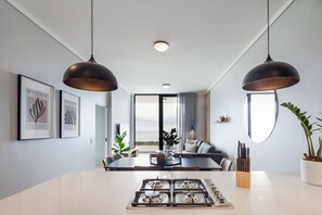 Dining - Tyne Penthouse l 180 Degree Ocean Views l Inverter (Umhlanga)