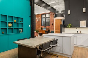 Dining - New York Style Loft in the Cape District (Cape Town)