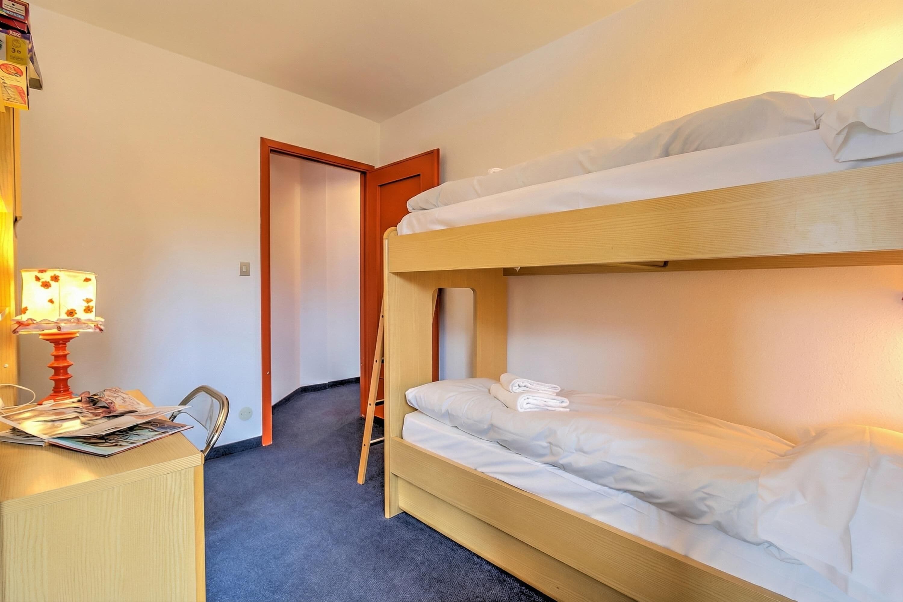 Appartamento familiare, camere multiple, 2 bagni (Terrazza Dei Principi Few Steps From) | 2 camere, Wi-Fi (a pagamento), lenzuola