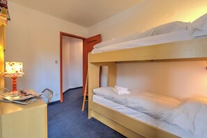 2 quartos, Wi-Fi (sobretaxa), roupa de cama